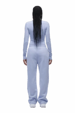 WMNS LONGSLEEVE SOFT VIOLET(Wmns Longsleeve Soft Violet) -6pm Season 6pm png 0057 2025 07 14 6PM ECOM LOOK 14 0440